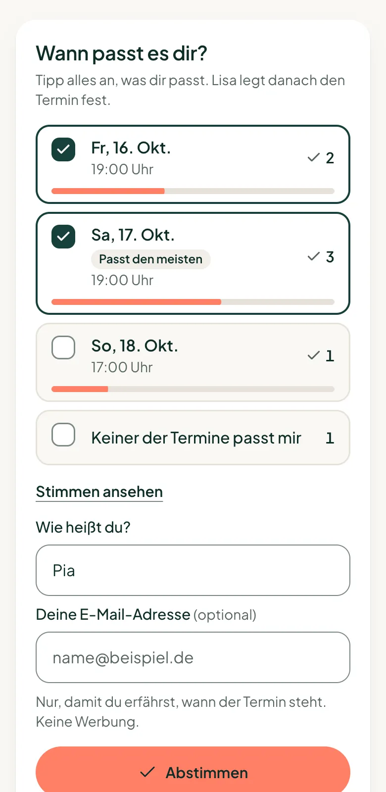 Die Abstimmung „Wann passt es dir?“ auf dem Handy eines Gastes: zwei von drei Terminen angetippt, der Name eingetragen, darunter der Button „Abstimmen“